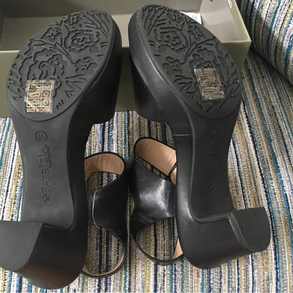 Patricia Spring Step - Dade - Size 9M - Black Sandals - Picture 2 of 6